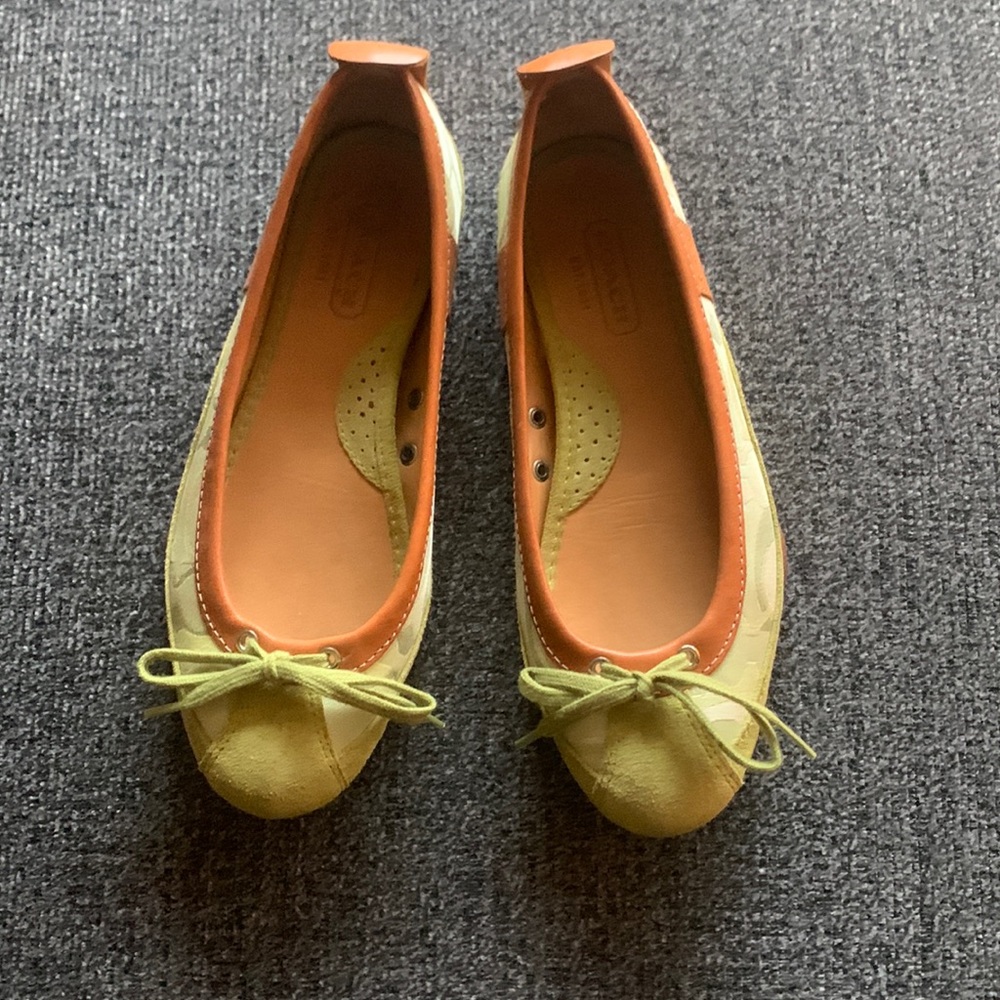 Coach shoe